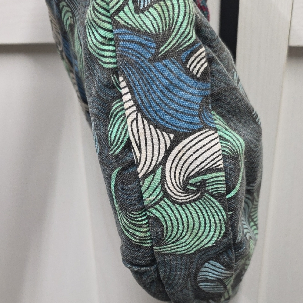 Kavu Swirl Pattern Shoulder Bag - Teal and Black - Picture 10 of 12